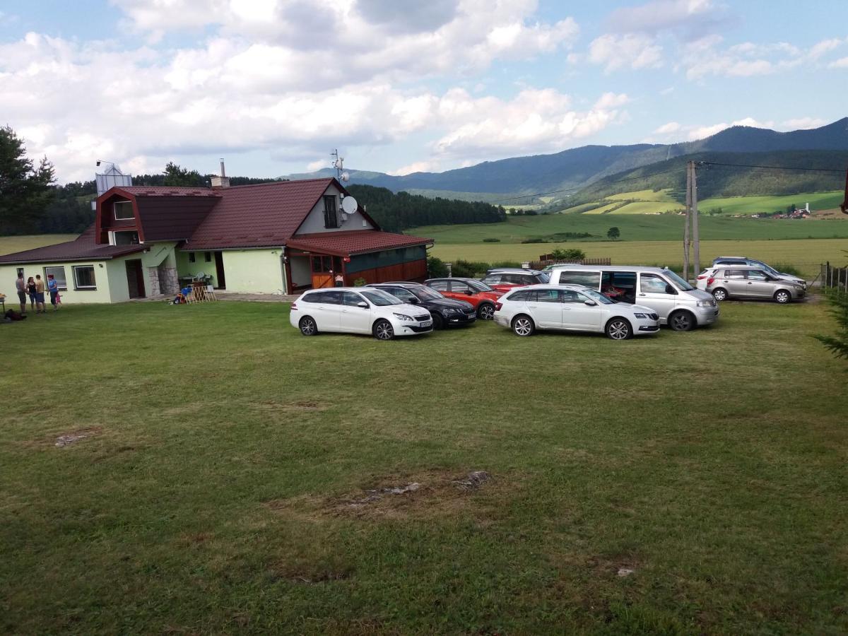 فندق Penzion Drevenik Spišské Podhradie المظهر الخارجي الصورة